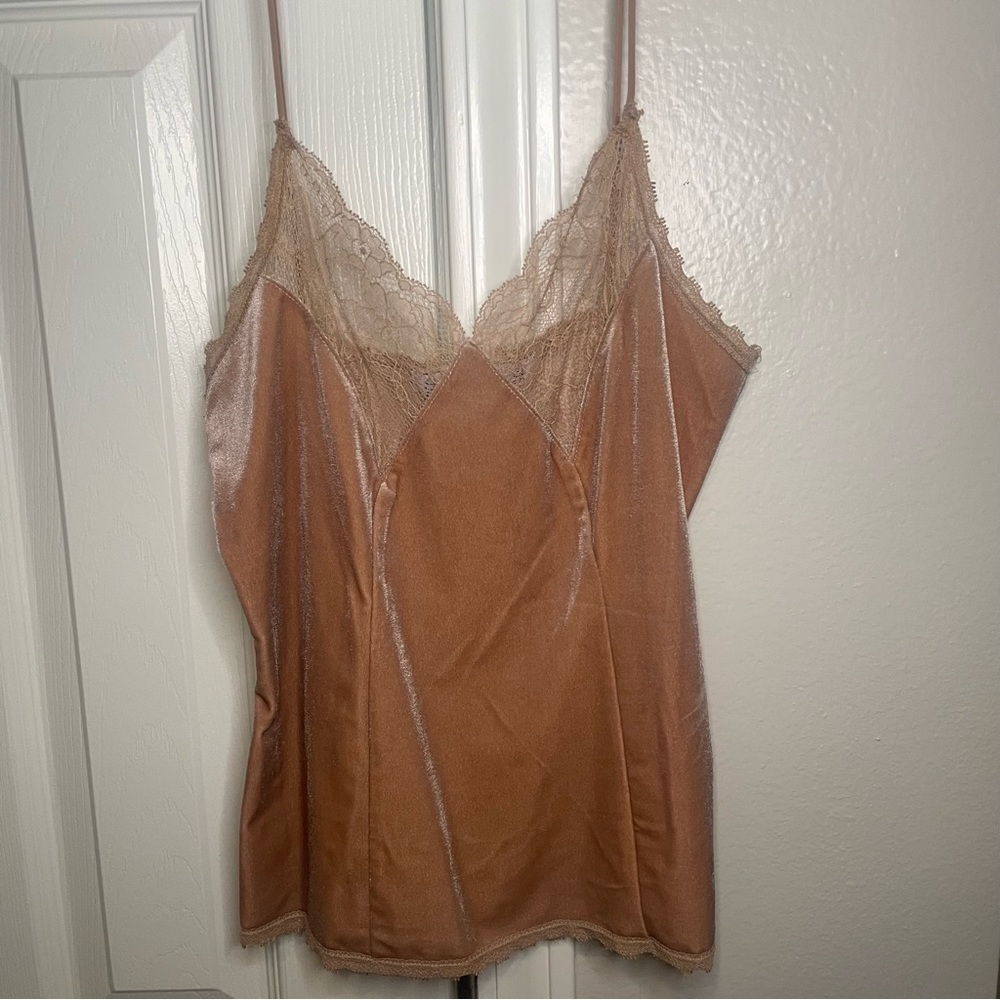 Stella laguna beach top with lace